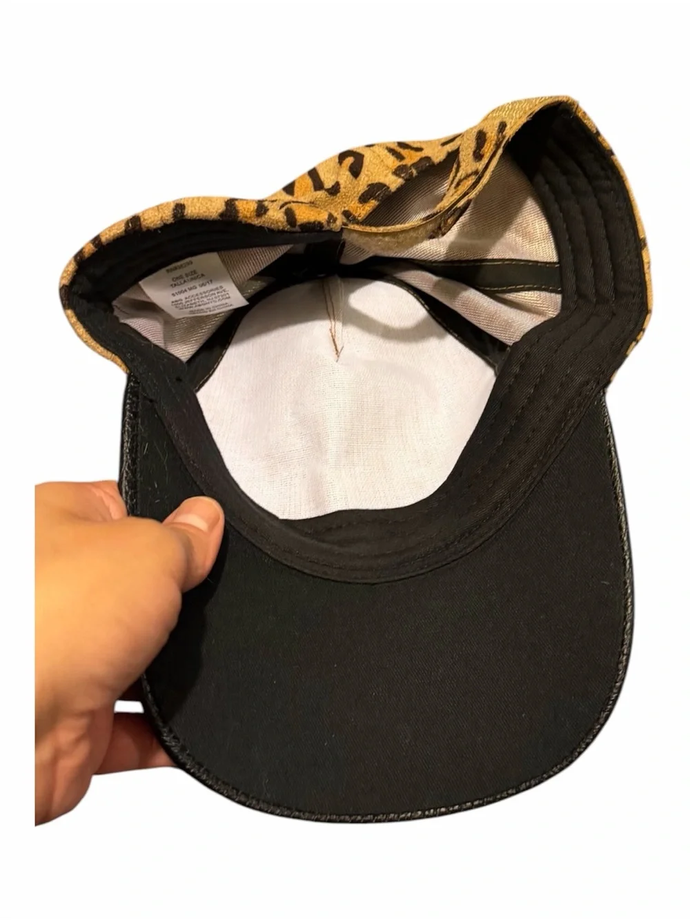 Bundle of 3 caps 🧢
